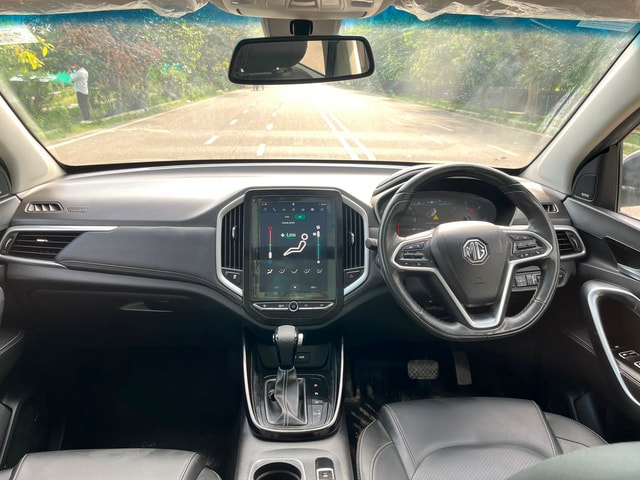 View MG Hector Image 9 Used MG Hector Image 9