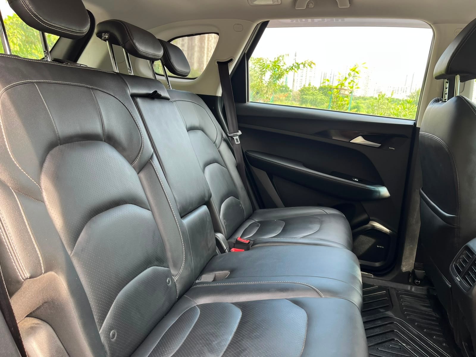 View 2020 MG Hector Sharp Petrol Image 15 Used 2020 MG Hector Sharp Petrol Image 15