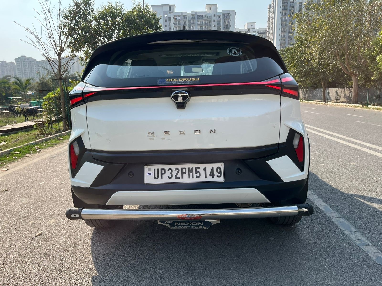 View 2024 Tata Nexon 1.2 Revotron Creative Plus DCA Image 17 Used 2024 Tata Nexon 1.2 Revotron Creative Plus DCA Image 17
