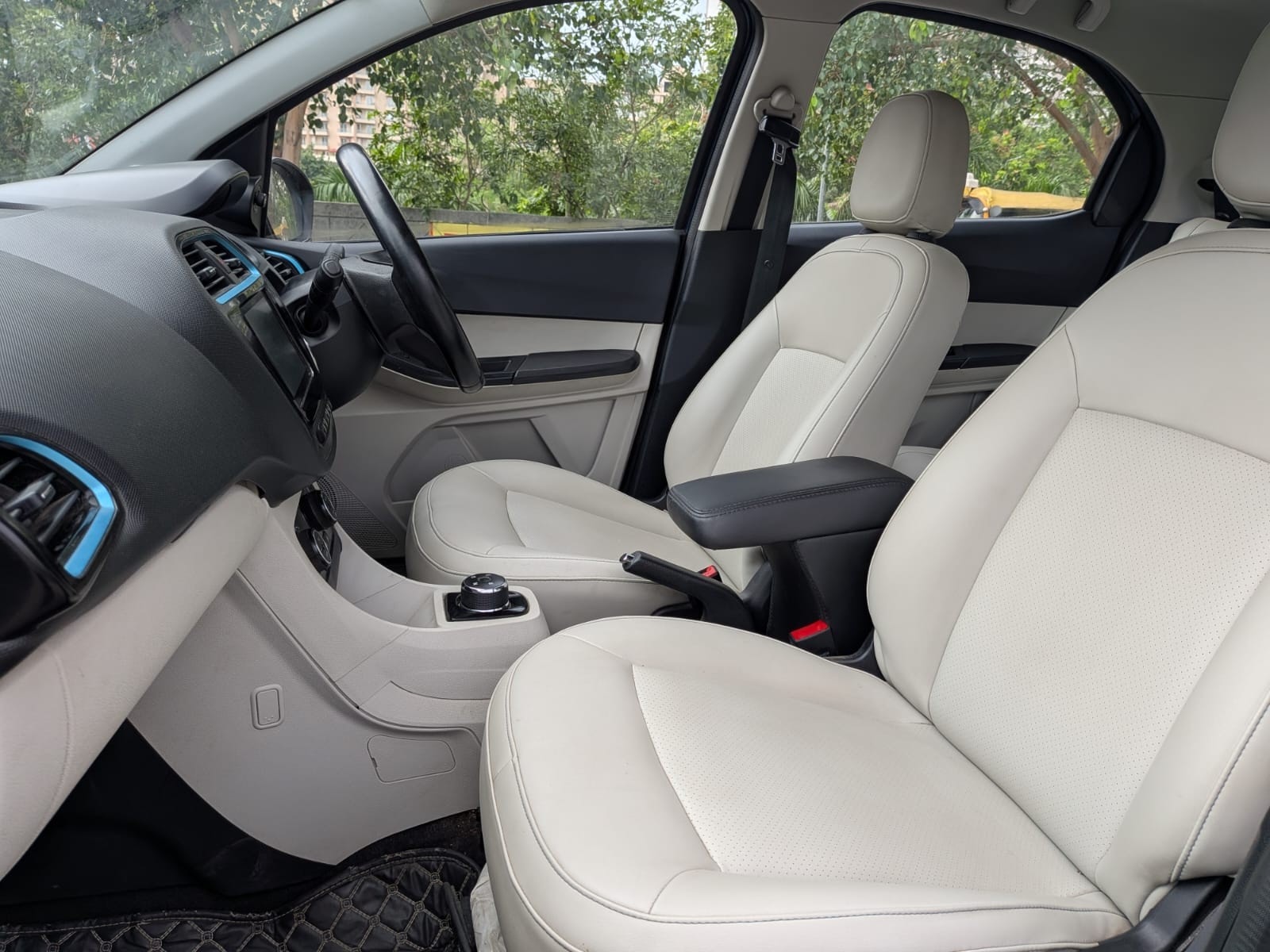 View 2023 Tata Tiago EV XZ Plus Tech Lux Long Range Image 13 Used 2023 Tata Tiago EV XZ Plus Tech Lux Long Range Image 13