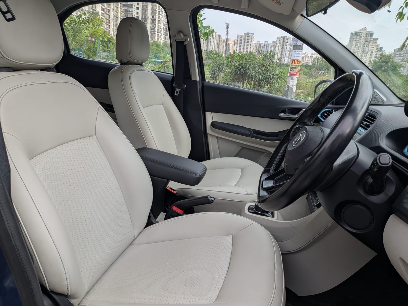View 2023 Tata Tiago EV XZ Plus Tech Lux Long Range Image 3 Used 2023 Tata Tiago EV XZ Plus Tech Lux Long Range Image 3