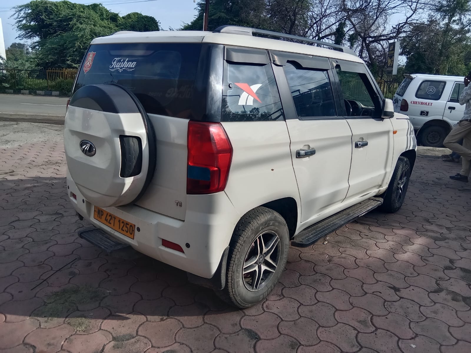 View 2019 Mahindra TUV300 T8 100HP Image 14 Used 2019 Mahindra TUV300 T8 100HP Image 14