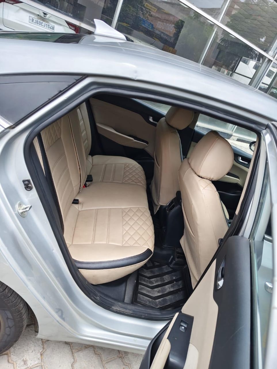 View 2018 Hyundai Verna 1.6 VTVT SX Image 5 Used 2018 Hyundai Verna 1.6 VTVT SX Image 5