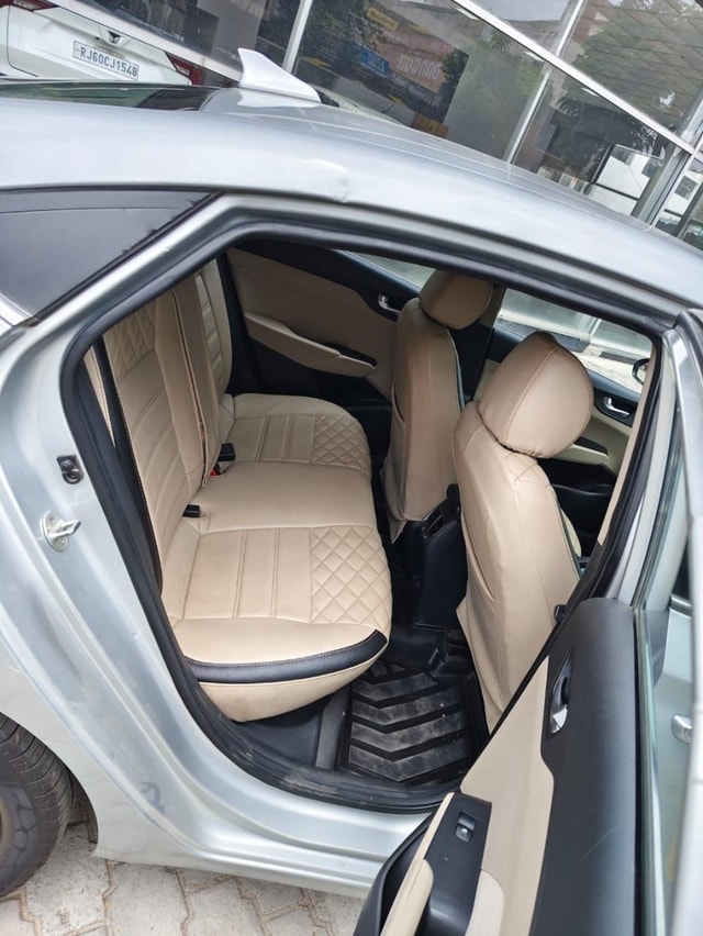 View Hyundai Verna Image 5 Used Hyundai Verna Image 5