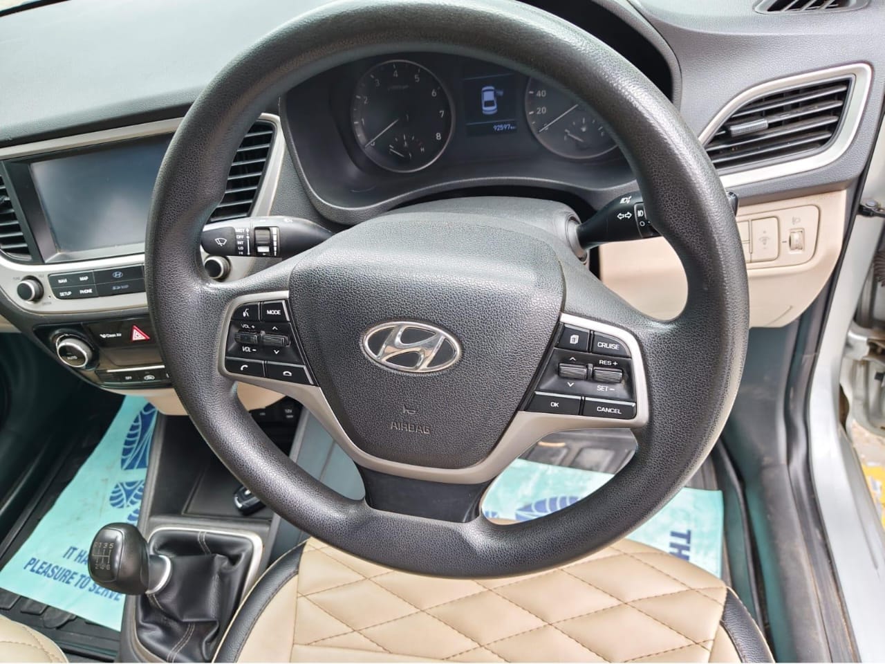 View 2018 Hyundai Verna 1.6 VTVT SX Image 10 Used 2018 Hyundai Verna 1.6 VTVT SX Image 10