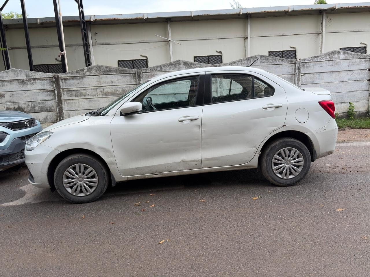 View 2020 Maruti Suzuki Dzire VXI AGS Image 7 Used 2020 Maruti Suzuki Dzire VXI AGS Image 7