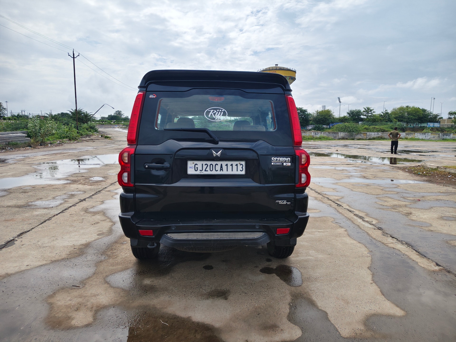 View 2023 Mahindra Scorpio Classic S11 CC 7 Seater Image 4 Used 2023 Mahindra Scorpio Classic S11 CC 7 Seater Image 4