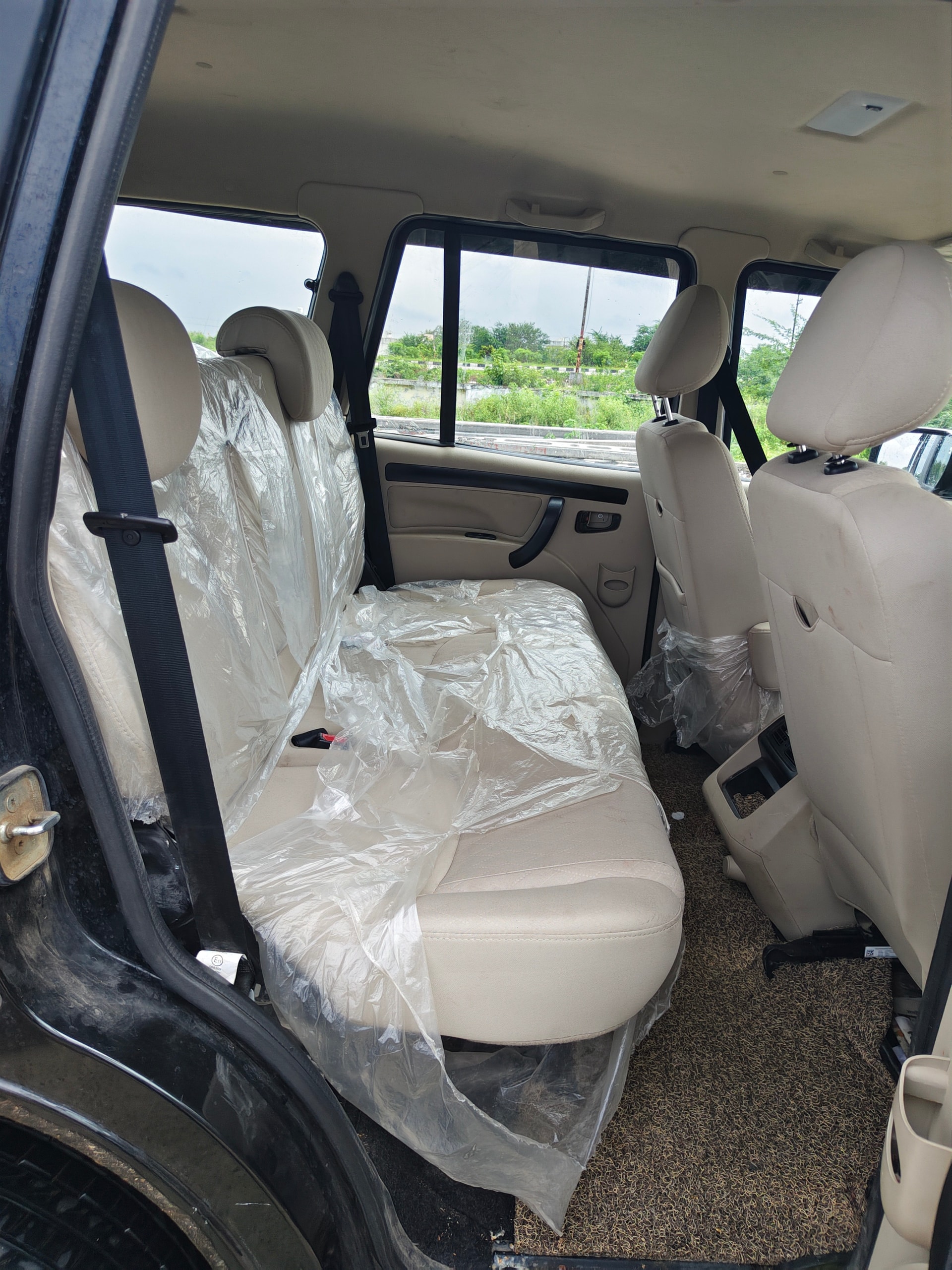 View 2023 Mahindra Scorpio Classic S11 CC 7 Seater Image 5 Used 2023 Mahindra Scorpio Classic S11 CC 7 Seater Image 5