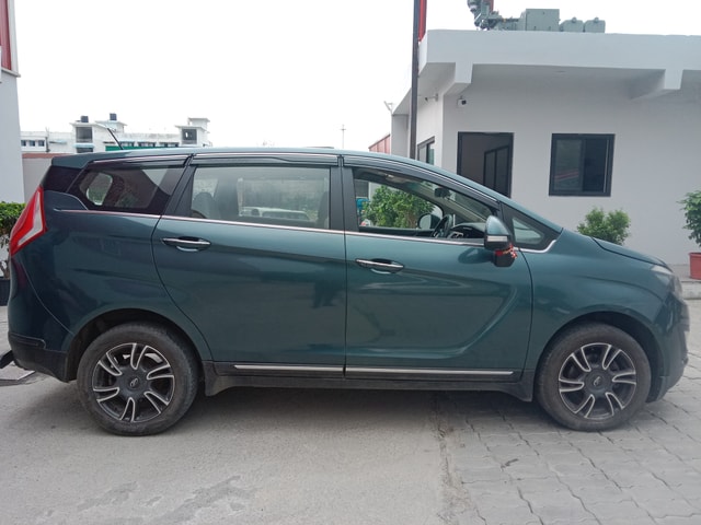 View Mahindra Marazzo Image 8 Used Mahindra Marazzo Image 8