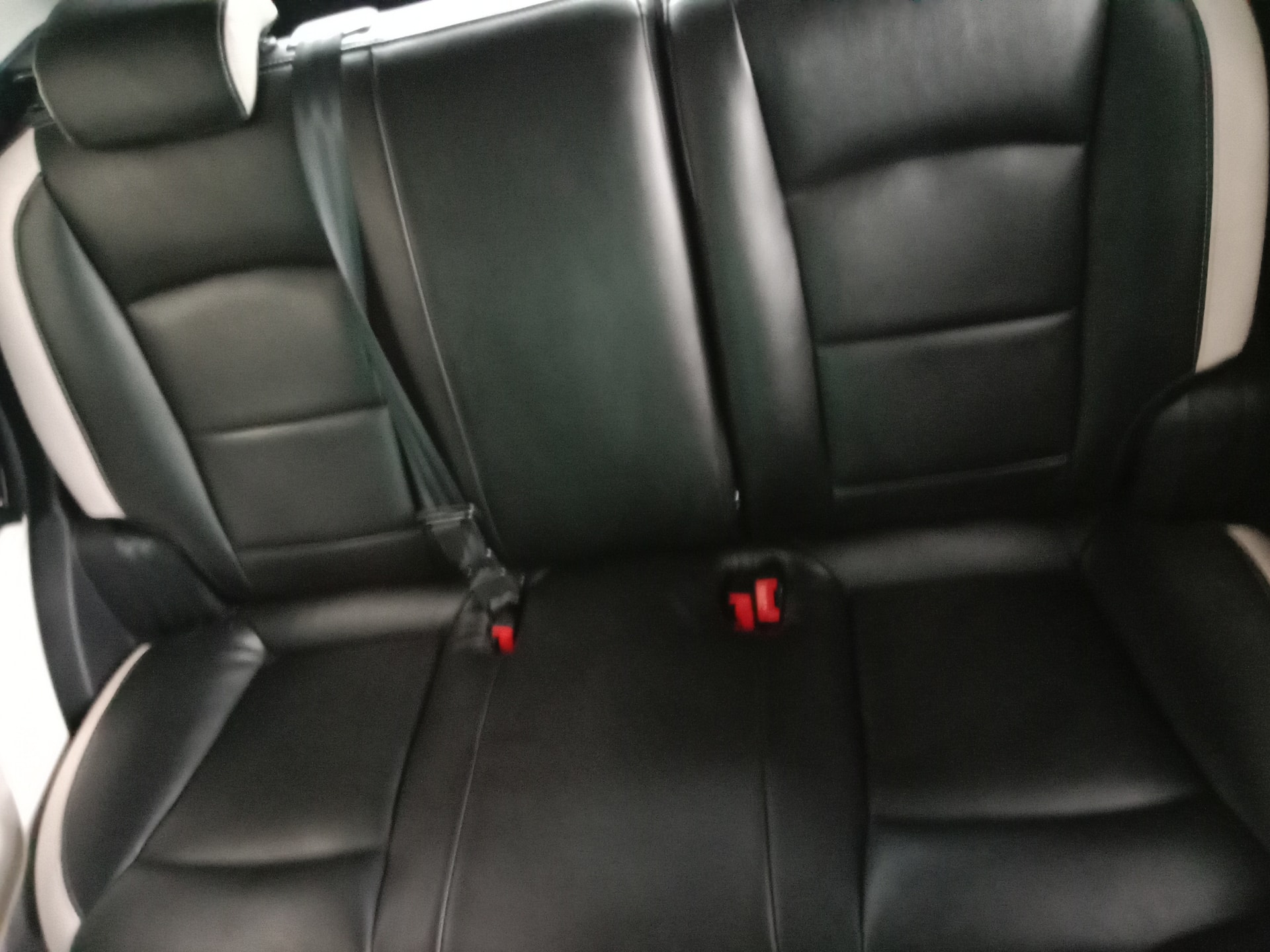 View 2025 Mahindra XUV 3XO MX2 Pro 1.2 L TCMPFi Image 5 Used 2025 Mahindra XUV 3XO MX2 Pro 1.2 L TCMPFi Image 5