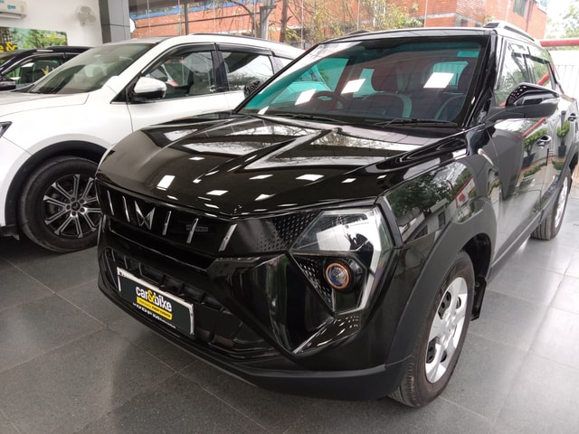 View Mahindra XUV 3XO Image 1 Used Mahindra XUV 3XO Image 1