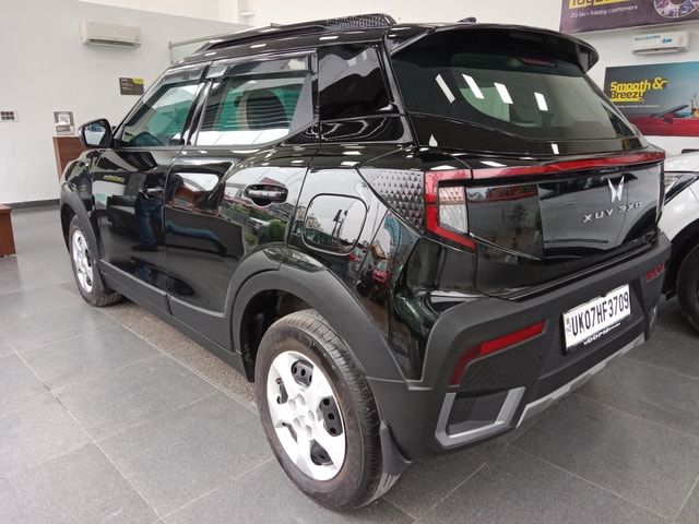 View Mahindra XUV 3XO Image 14 Used Mahindra XUV 3XO Image 14