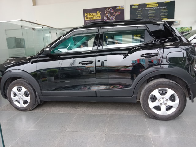 View Mahindra XUV 3XO Image 6 Used Mahindra XUV 3XO Image 6