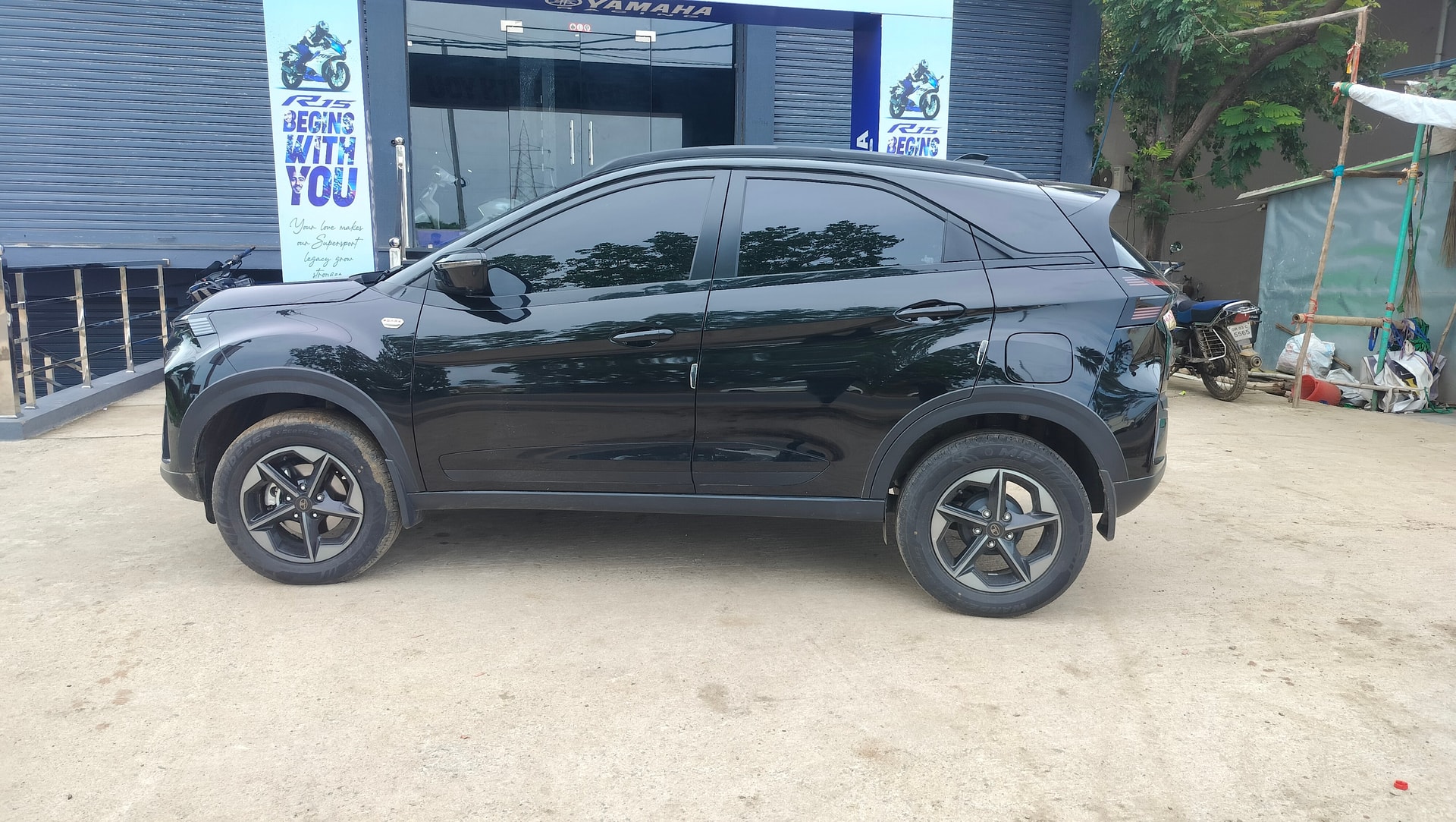 View 2026 Tata Nexon XZA Plus Petrol Dual Tone Image 6 Used 2026 Tata Nexon XZA Plus Petrol Dual Tone Image 6