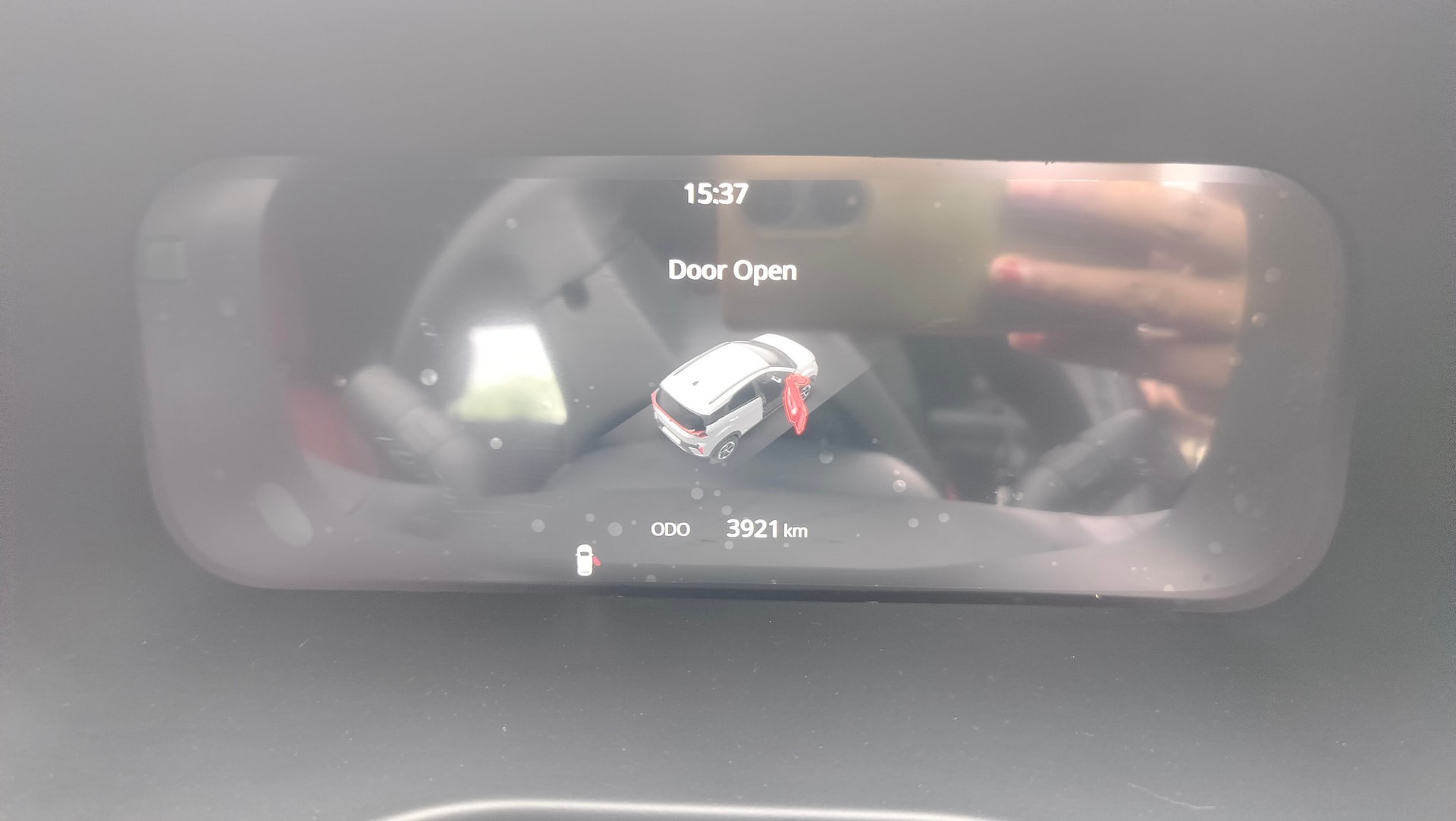 View 2026 Tata Nexon XZA Plus Petrol Dual Tone Image 7 Used 2026 Tata Nexon XZA Plus Petrol Dual Tone Image 7