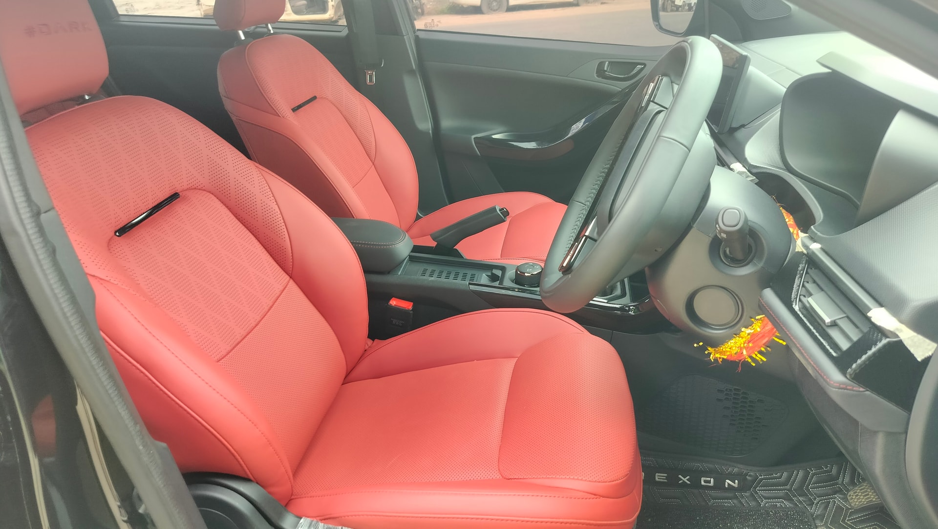 View 2026 Tata Nexon XZA Plus Petrol Dual Tone Image 3 Used 2026 Tata Nexon XZA Plus Petrol Dual Tone Image 3