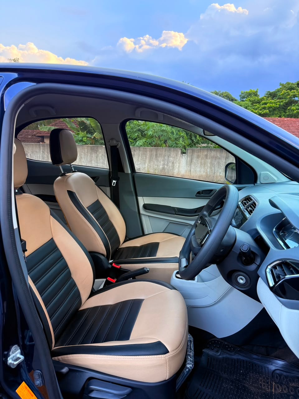 Used 2025 Tata Tiago Used 2025 Tata Tiago