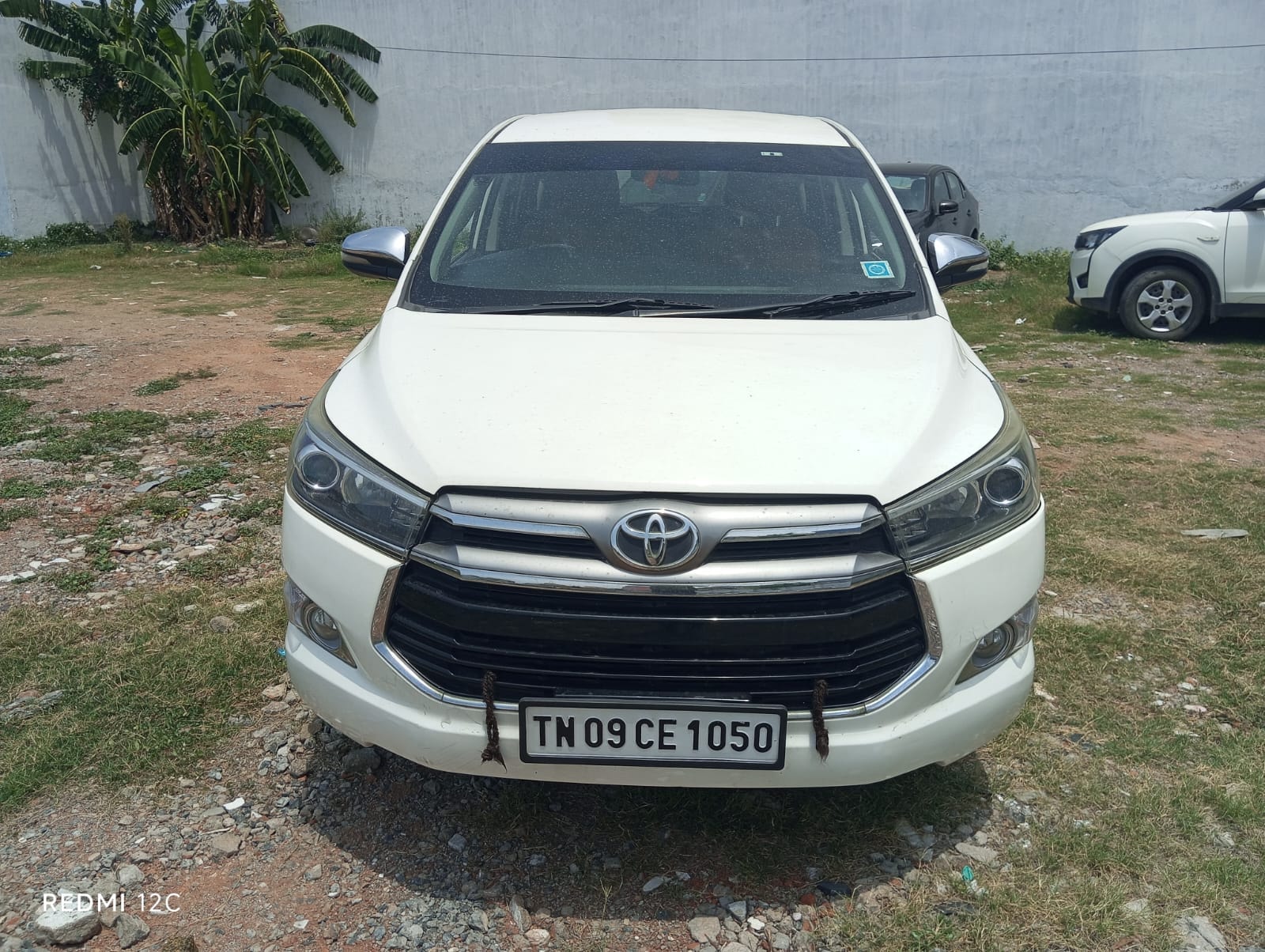 View 2016 Toyota Innova Crysta 2.8 Z 7 STR Image 2 Used 2016 Toyota Innova Crysta 2.8 Z 7 STR Image 2
