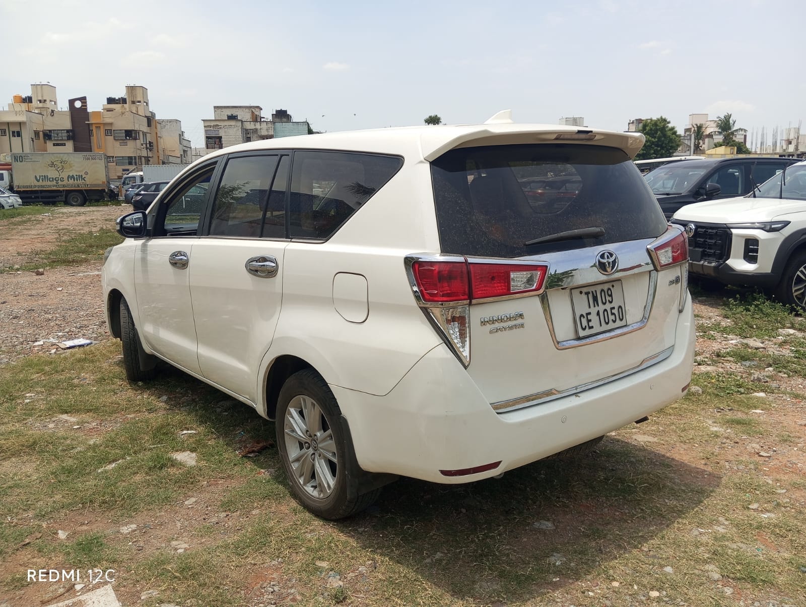 View 2016 Toyota Innova Crysta 2.8 Z 7 STR Image 8 Used 2016 Toyota Innova Crysta 2.8 Z 7 STR Image 8