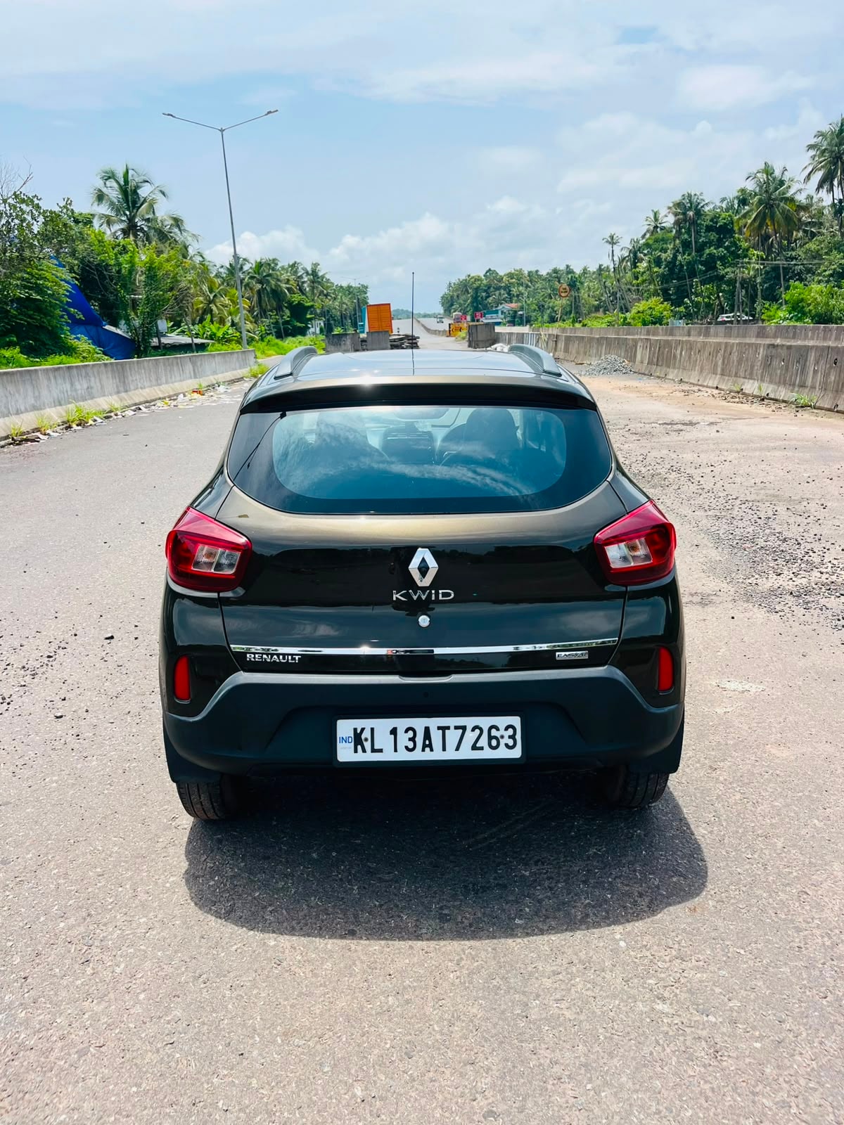 View 2021 Renault Kwid RXT 1.0 (O) BS IV Image 4 Used 2021 Renault Kwid RXT 1.0 (O) BS IV Image 4