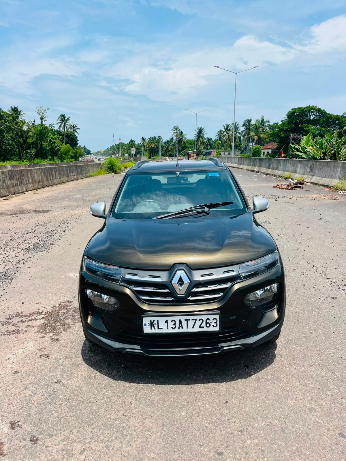 View 2021 Renault Kwid RXT 1.0 (O) BS IV Image 2 Used 2021 Renault Kwid RXT 1.0 (O) BS IV Image 2