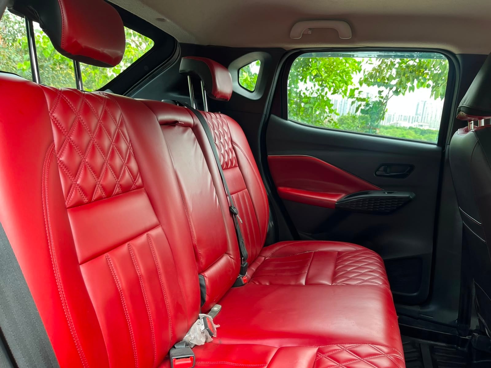View 2024 Nissan Magnite Visia B4D 1.0 Petrol AMT Image 15 Used 2024 Nissan Magnite Visia B4D 1.0 Petrol AMT Image 15