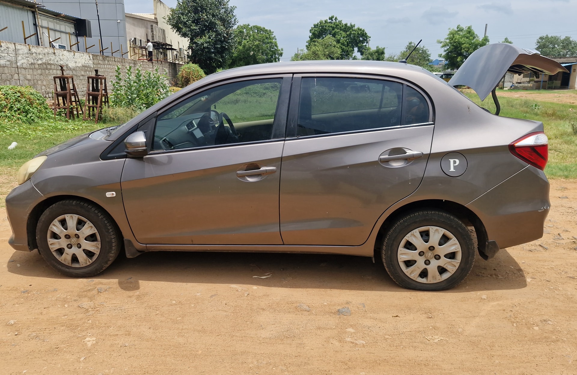 View 2017 Honda Amaze S MT Petrol BS IV Image 17 Used 2017 Honda Amaze S MT Petrol BS IV Image 17