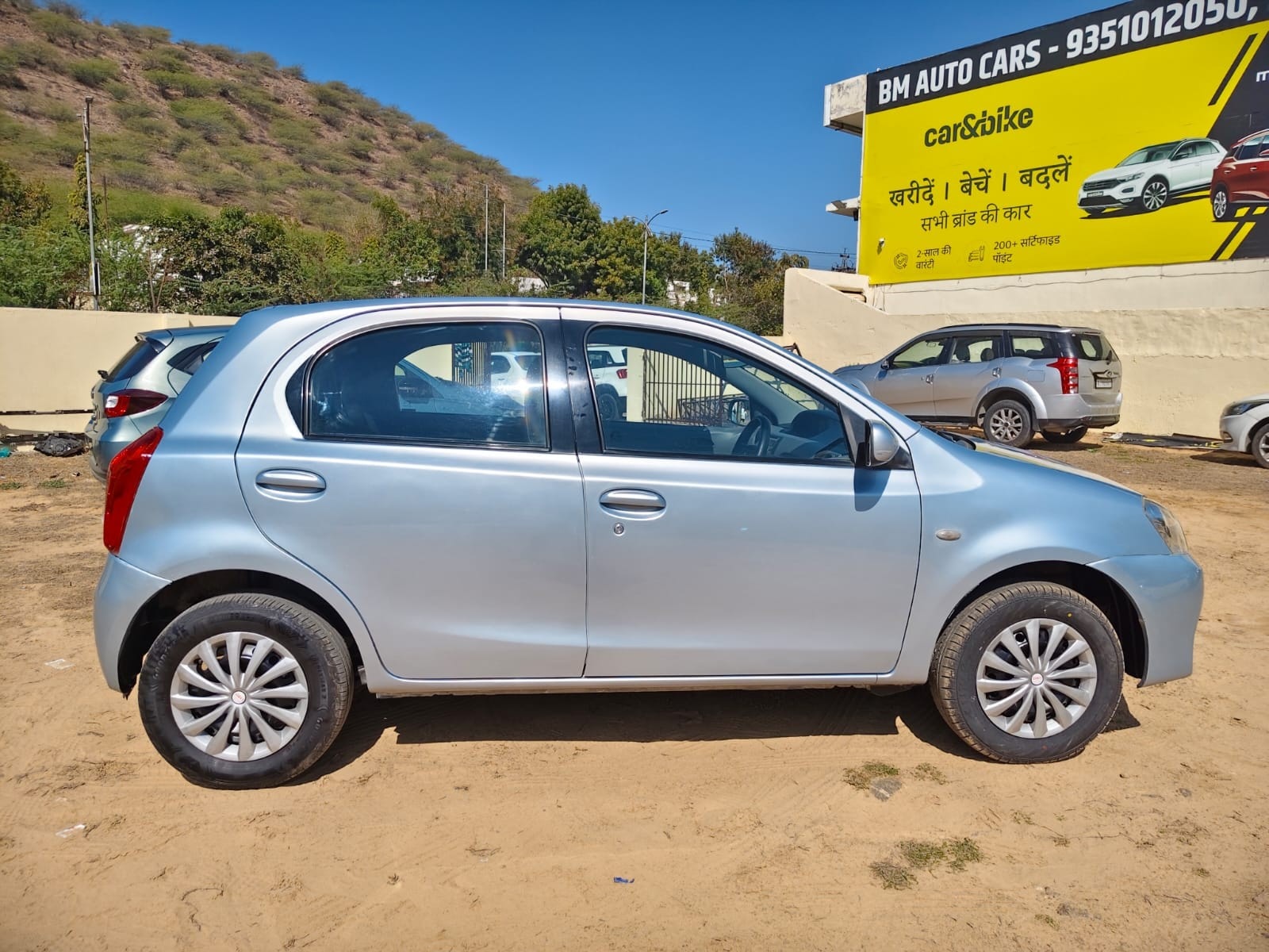 View 2011 Toyota Etios Liva G Image 8 Used 2011 Toyota Etios Liva G Image 8