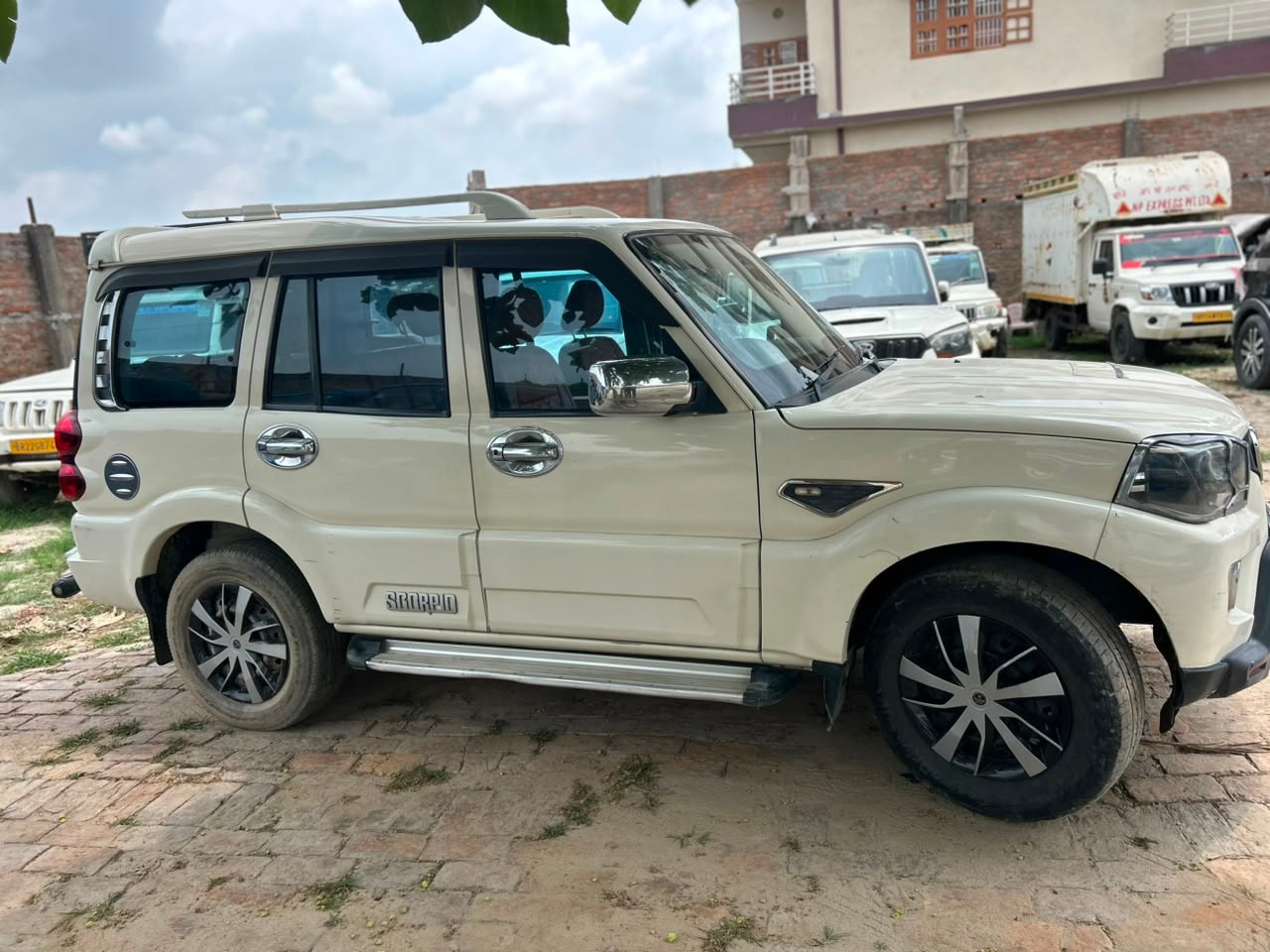 View 2020 Mahindra Scorpio S5 Image 8 Used 2020 Mahindra Scorpio S5 Image 8
