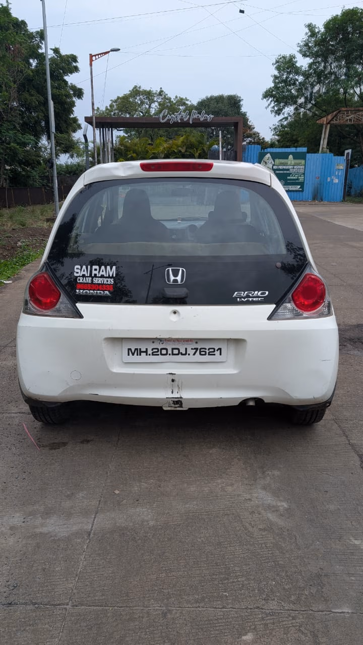 View 2015 Honda Brio Exclusive Edition Image 4 Used 2015 Honda Brio Exclusive Edition Image 4