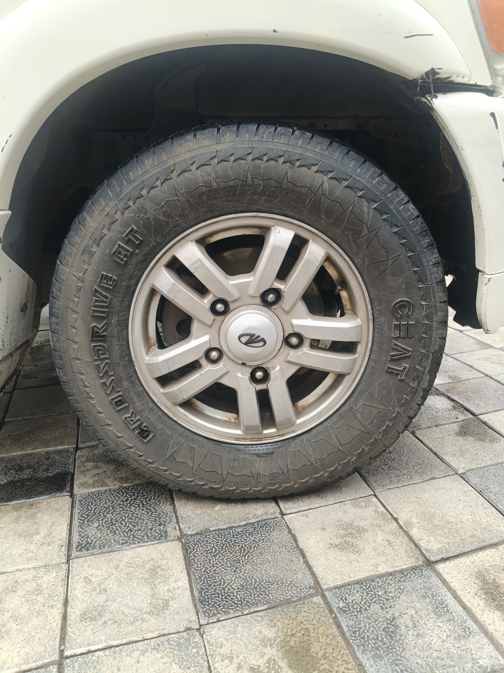 View 2011 Mahindra Scorpio VLX 2WD BS4 Image 12 Used 2011 Mahindra Scorpio VLX 2WD BS4 Image 12