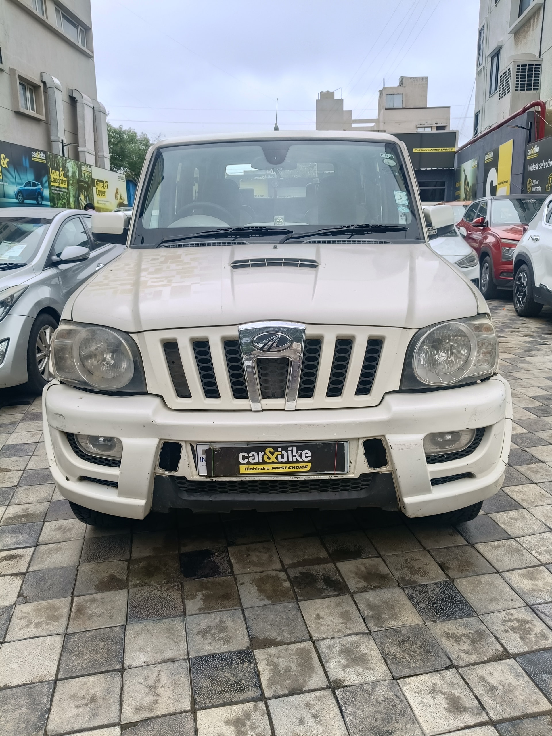 View 2011 Mahindra Scorpio VLX 2WD BS4 Image 2 Used 2011 Mahindra Scorpio VLX 2WD BS4 Image 2