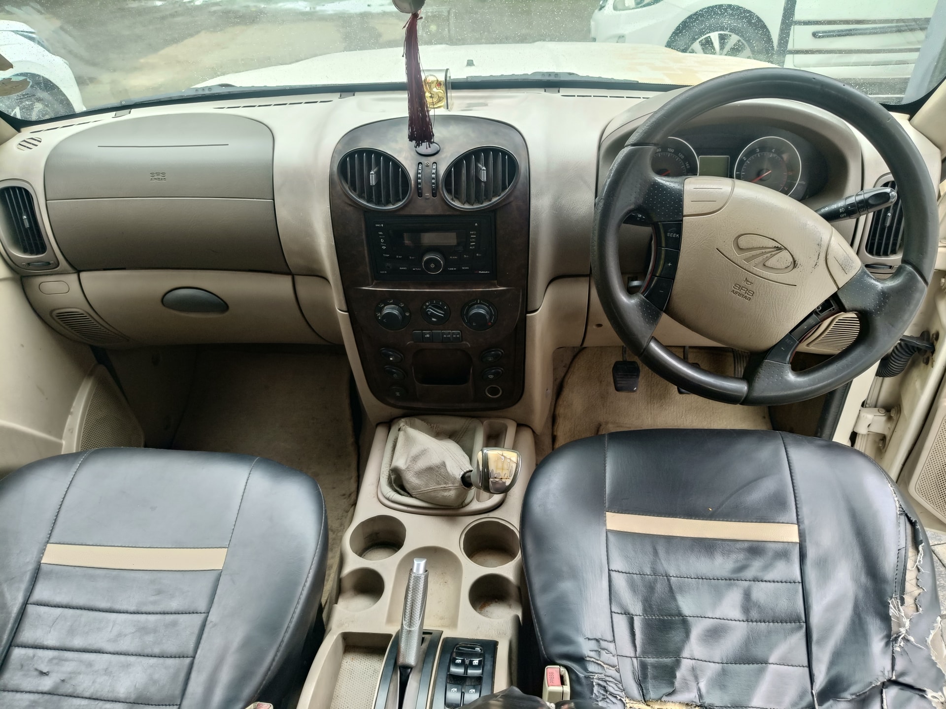View 2011 Mahindra Scorpio VLX 2WD BS4 Image 7 Used 2011 Mahindra Scorpio VLX 2WD BS4 Image 7