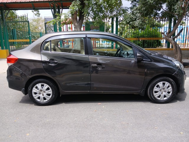 View Honda Amaze Image 5 Used Honda Amaze Image 5