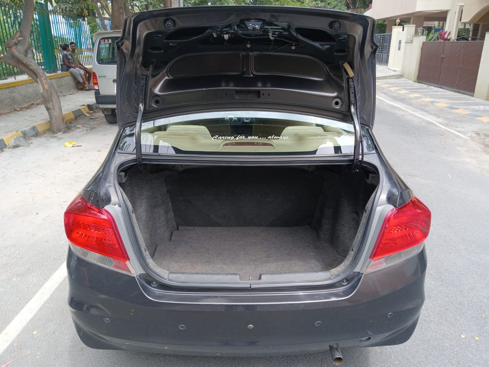 View 2015 Honda Amaze SX MT Petrol Image 10 Used 2015 Honda Amaze SX MT Petrol Image 10