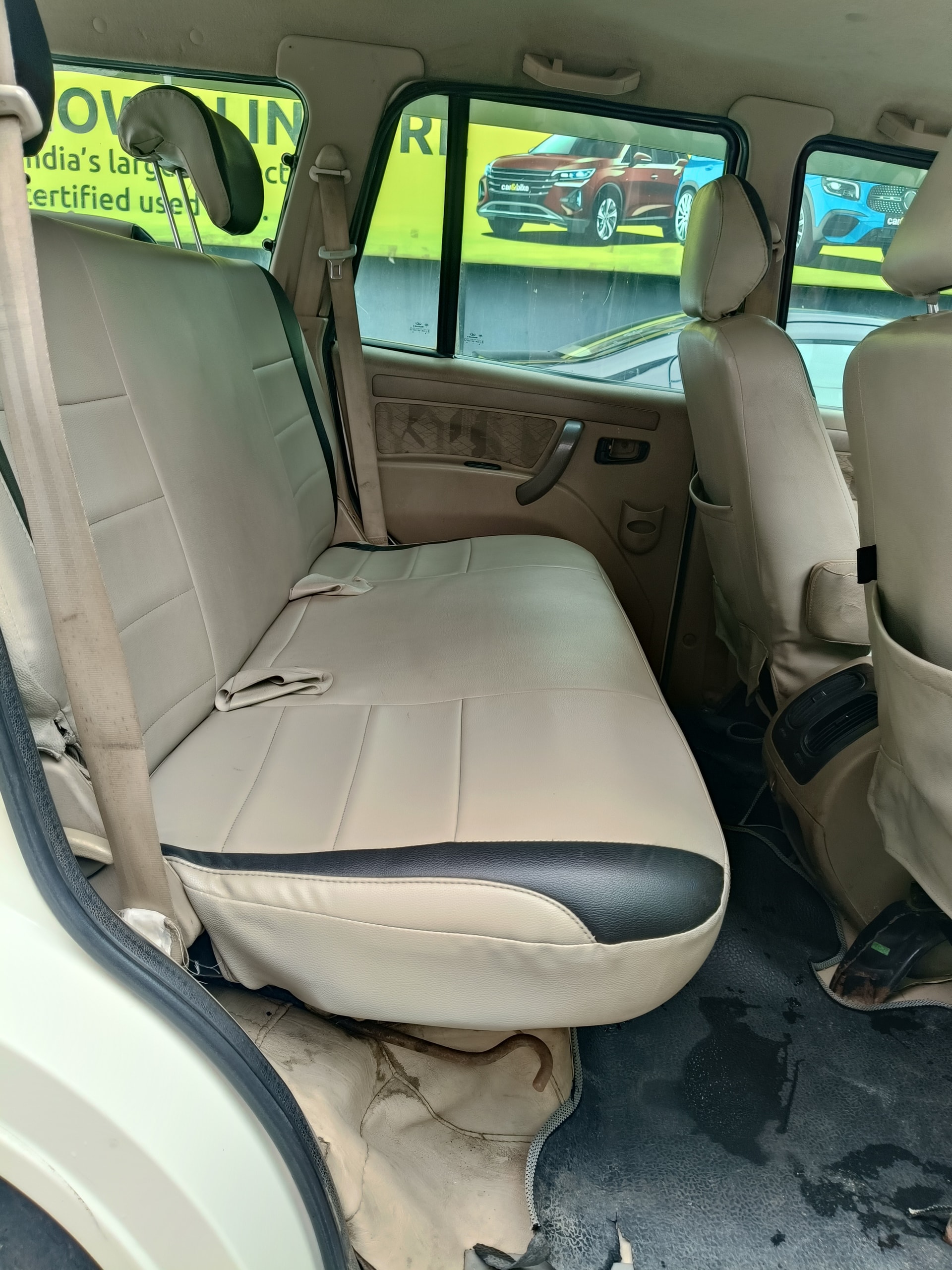 View 2014 Mahindra Scorpio VLX 2WD BS4 Airbag Image 5 Used 2014 Mahindra Scorpio VLX 2WD BS4 Airbag Image 5