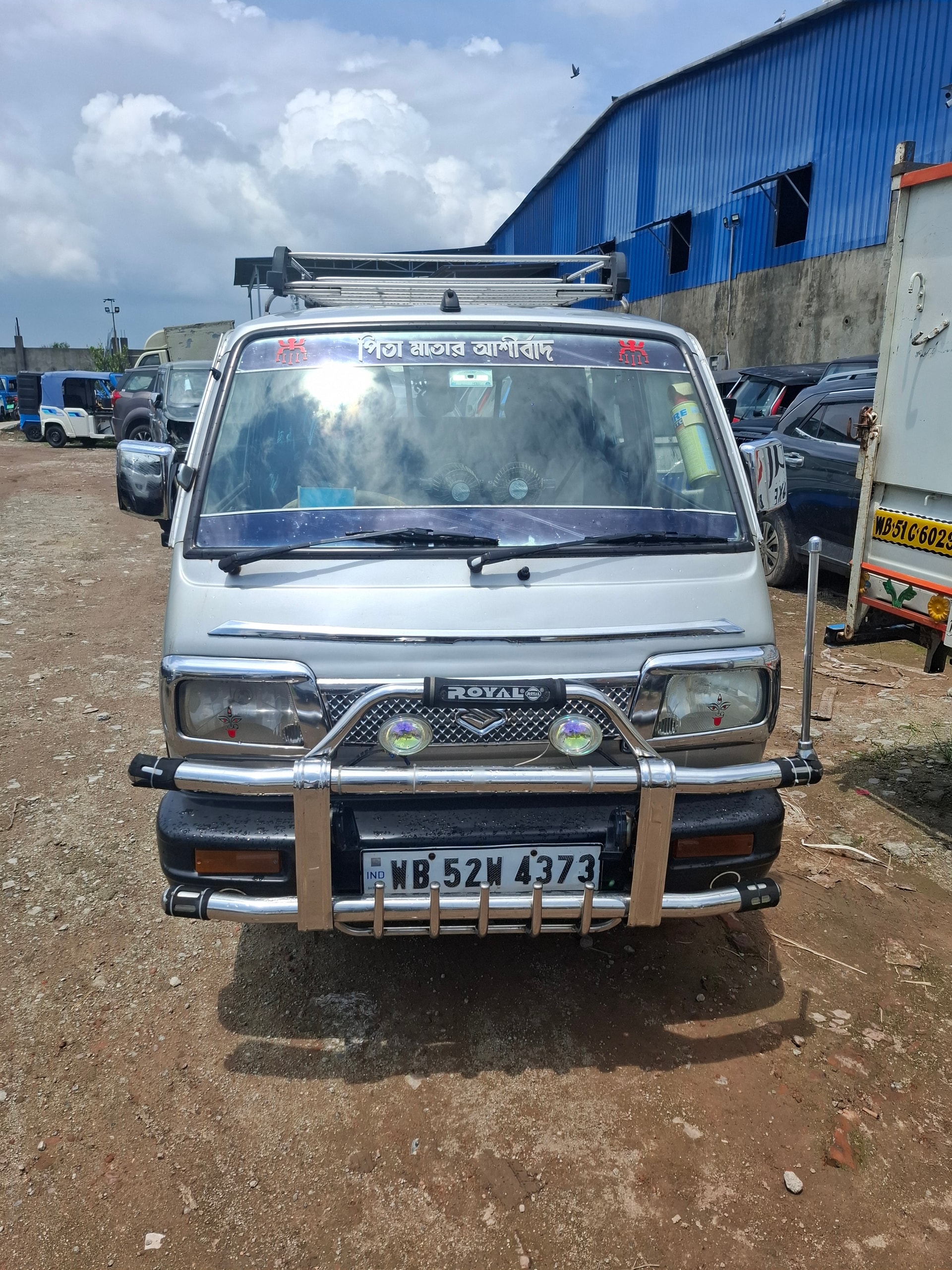 View 2014 Maruti Suzuki Omni 8-Seater Image 2 Used 2014 Maruti Suzuki Omni 8-Seater Image 2