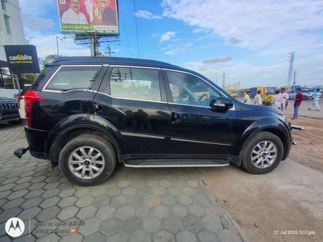 View Mahindra XUV500 Image 5 Used Mahindra XUV500 Image 5