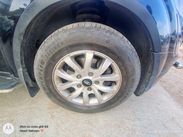 View Mahindra XUV500 Image 16 Used Mahindra XUV500 Image 16