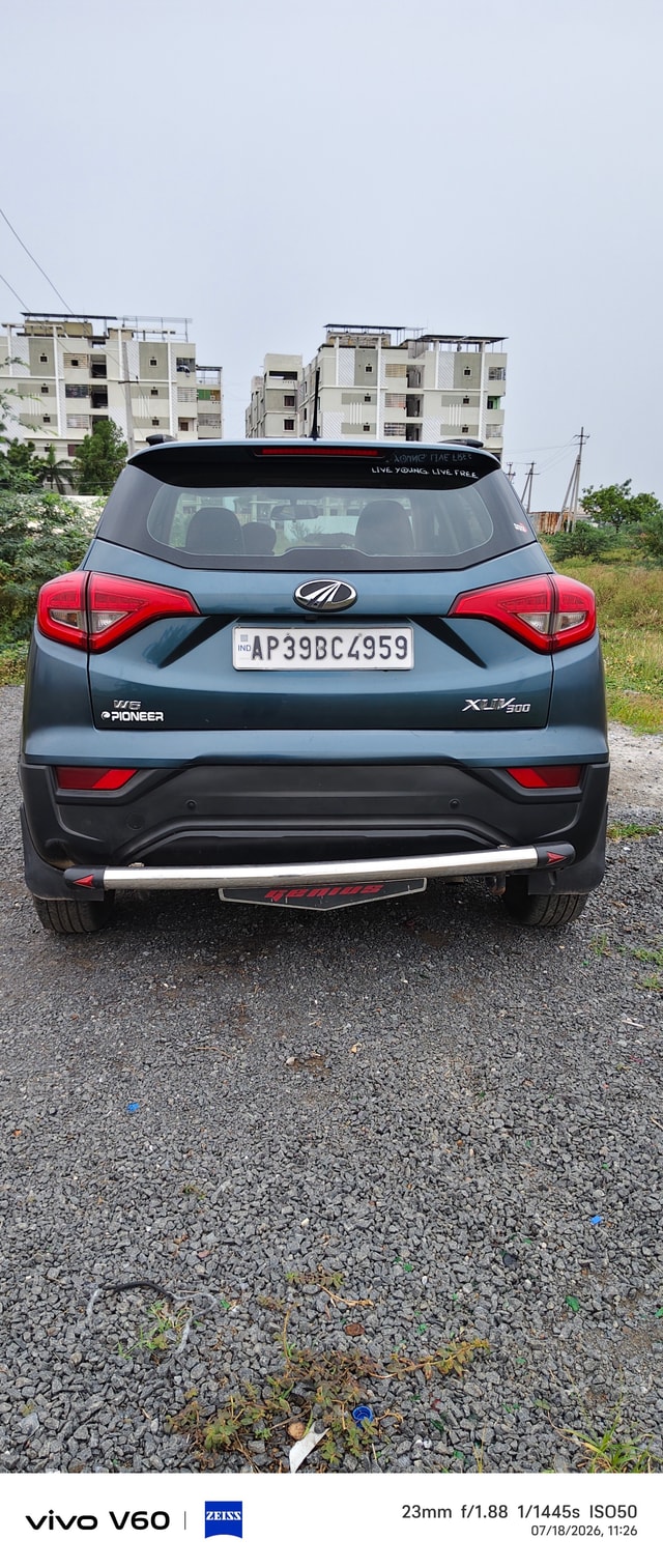 View Mahindra XUV300 Image 3 Used Mahindra XUV300 Image 3