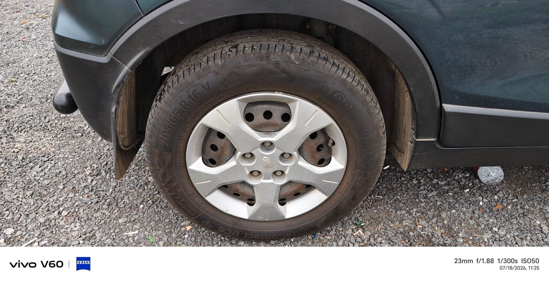 View 2019 Mahindra XUV300 W6 Diesel BS IV Image 8 Used 2019 Mahindra XUV300 W6 Diesel BS IV Image 8