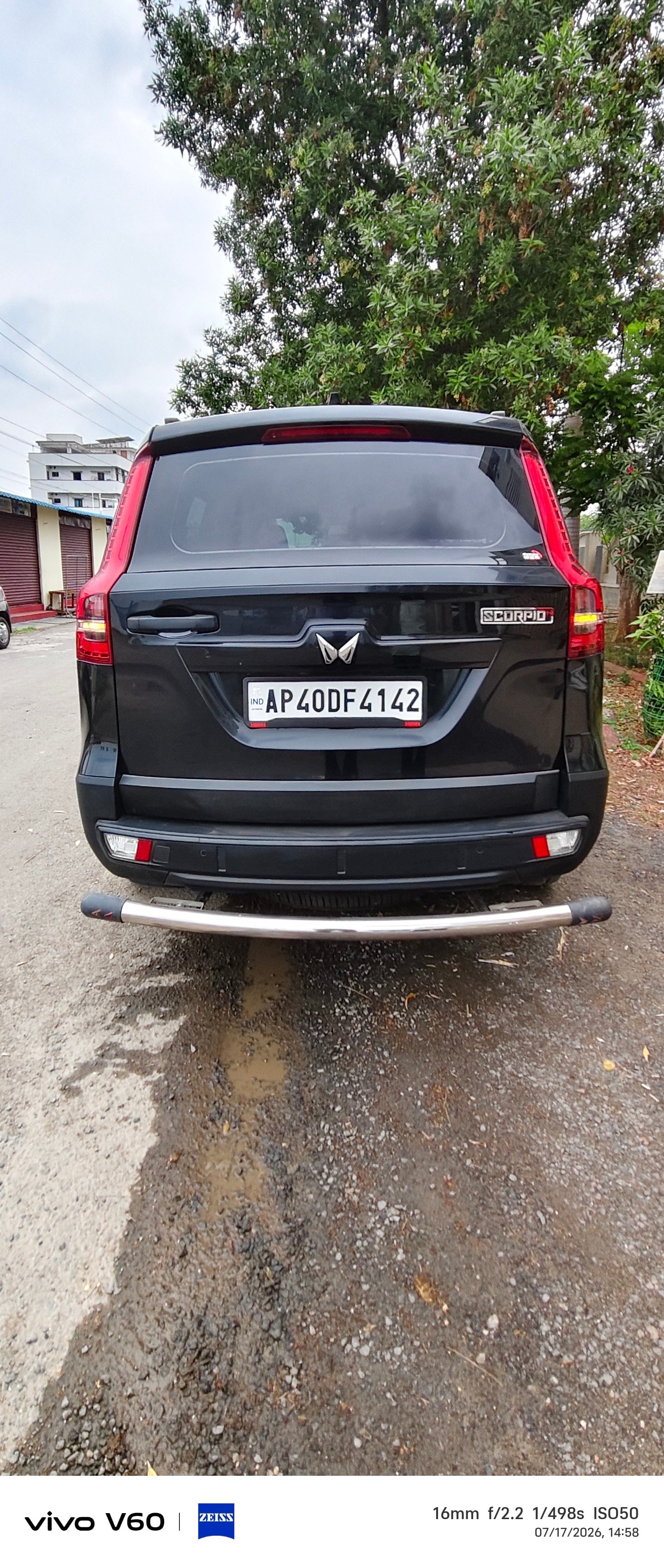 View 2024 Mahindra Scorpio-N Z2 7 STR Diesel Image 3 Used 2024 Mahindra Scorpio-N Z2 7 STR Diesel Image 3
