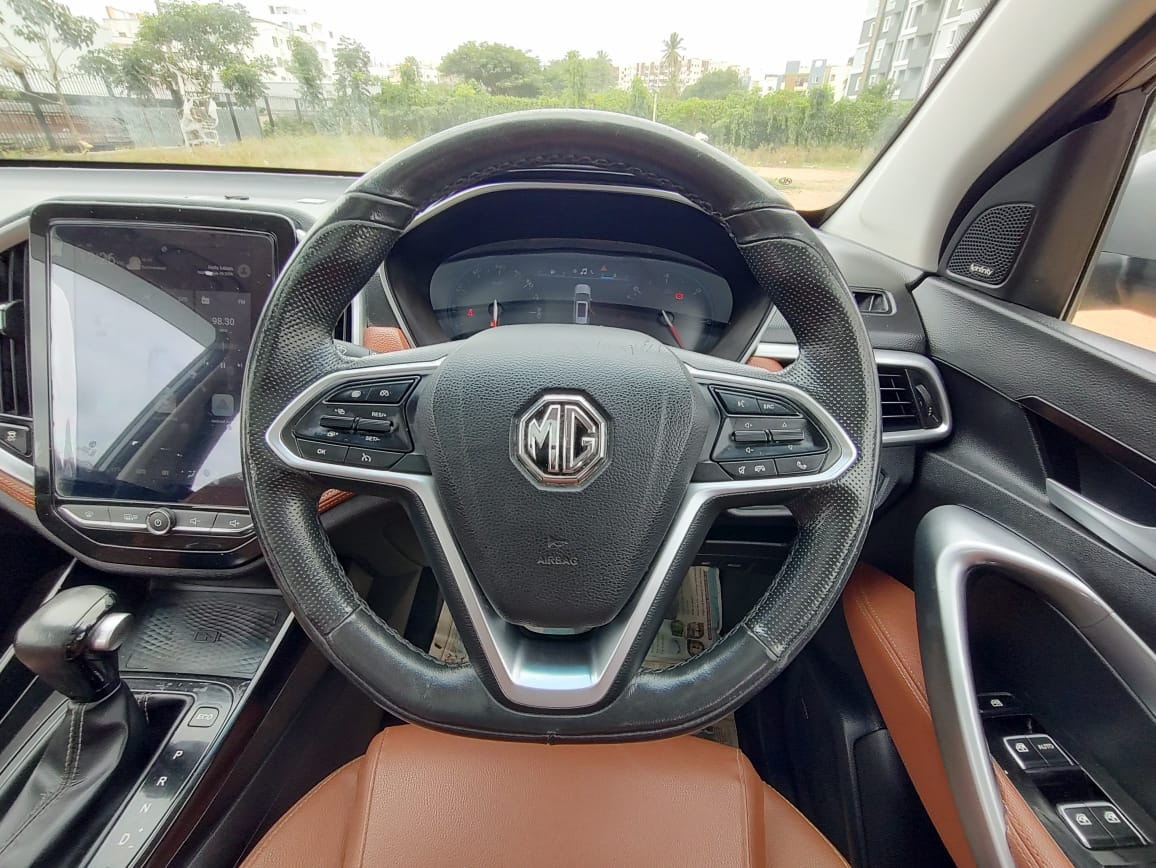 View 2021 MG Hector Plus Sharp Petrol DCT Image 11 Used 2021 MG Hector Plus Sharp Petrol DCT Image 11