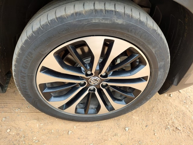 View MG Hector Plus Image 16 Used MG Hector Plus Image 16