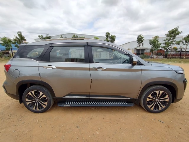 View MG Hector Plus Image 8 Used MG Hector Plus Image 8