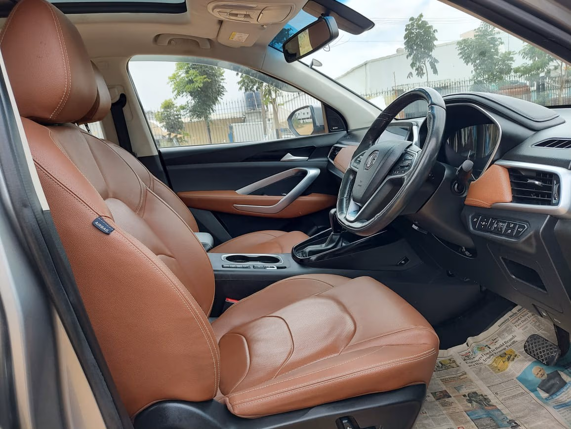 View 2021 MG Hector Plus Sharp Petrol DCT Image 3 Used 2021 MG Hector Plus Sharp Petrol DCT Image 3