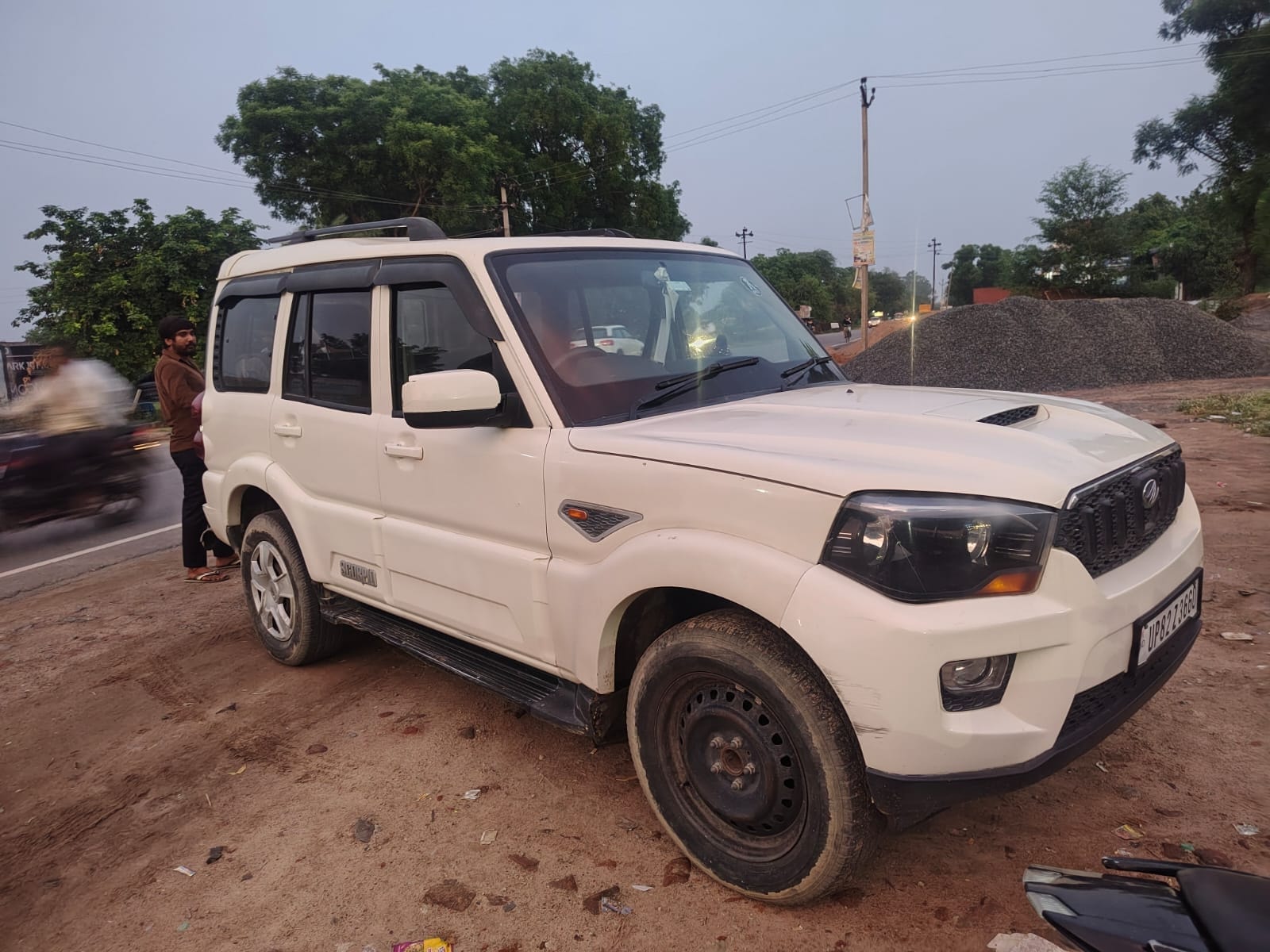View 2017 Mahindra Scorpio S4 PLUS 1.99 Litre Image 5 Used 2017 Mahindra Scorpio S4 PLUS 1.99 Litre Image 5