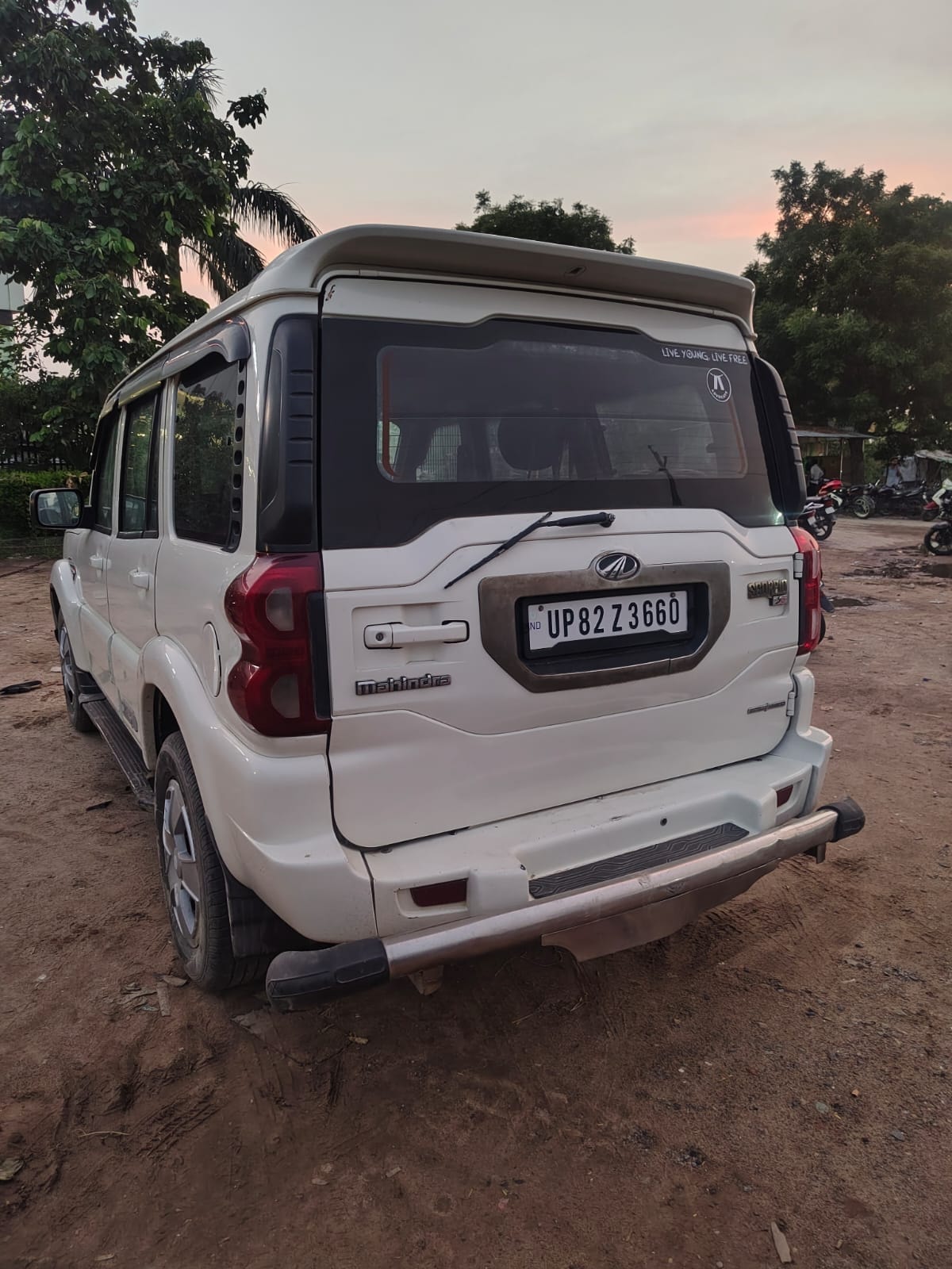 View 2017 Mahindra Scorpio S4 PLUS 1.99 Litre Image 3 Used 2017 Mahindra Scorpio S4 PLUS 1.99 Litre Image 3