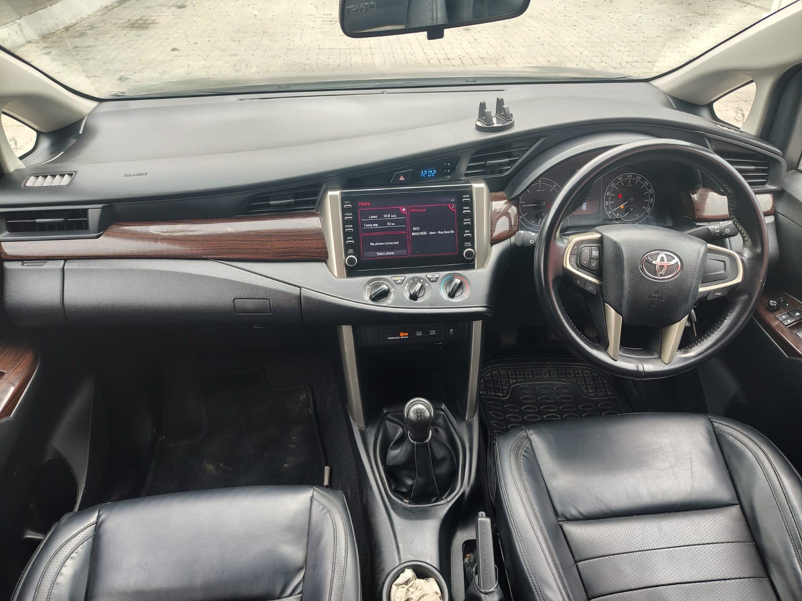 Used 2021 Toyota Innova Crysta Used 2021 Toyota Innova Crysta