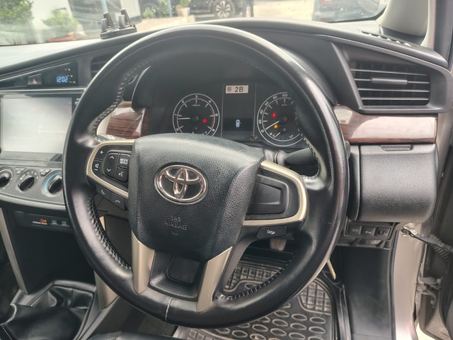 View Toyota Innova Crysta Image 11 Used Toyota Innova Crysta Image 11